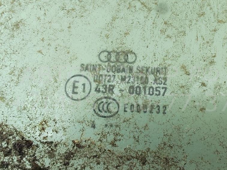 Стекло двери задней правой