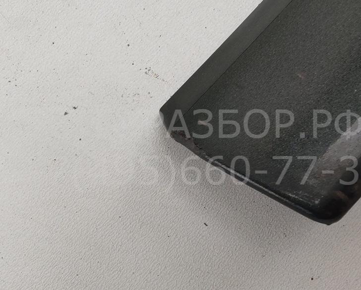 Накладка двери передней правой