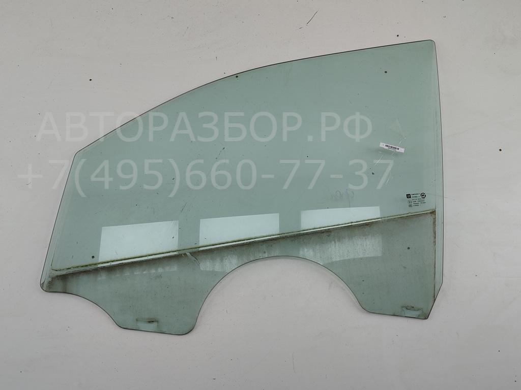 Стекло двери передней левой