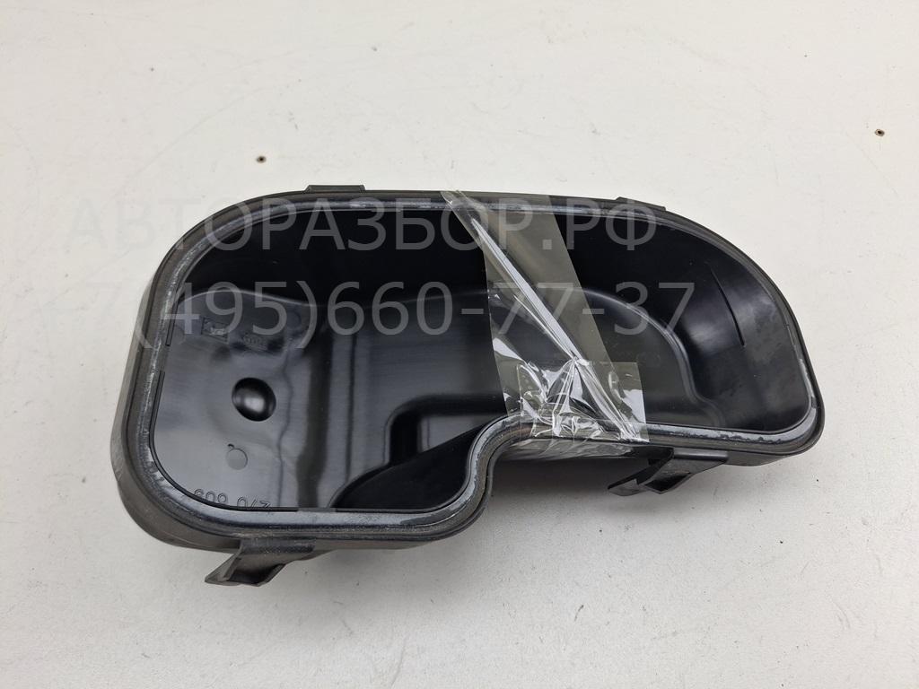 Крышка фары левой