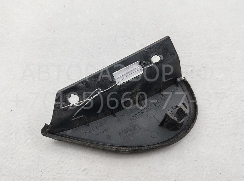 Накладка зеркала правого