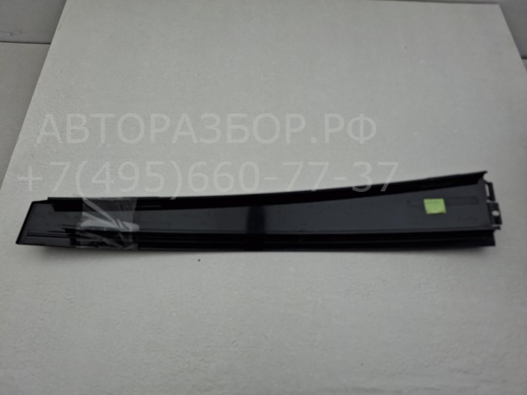 Накладка двери задней левой