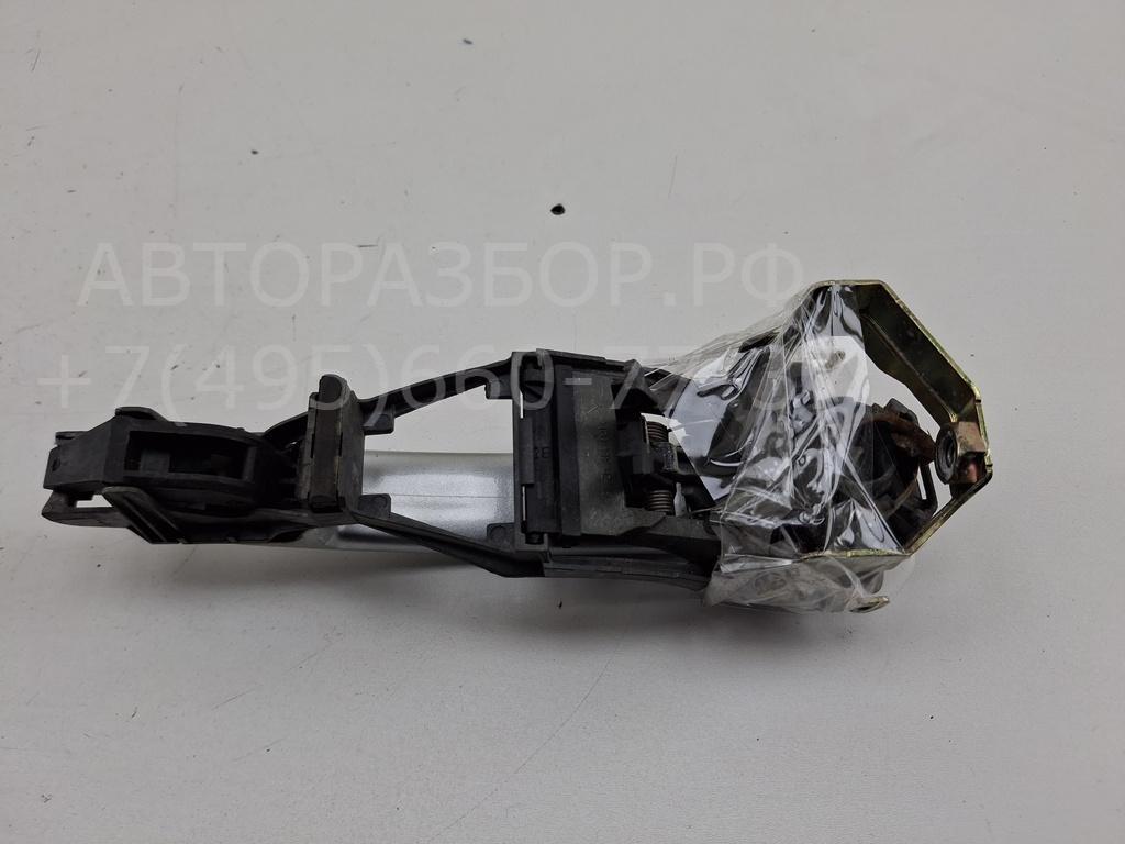 Ручка двери передней наружная правая