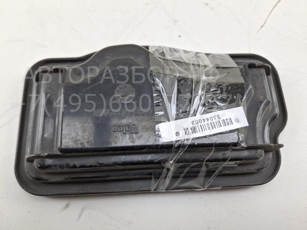 Крышка фары левой