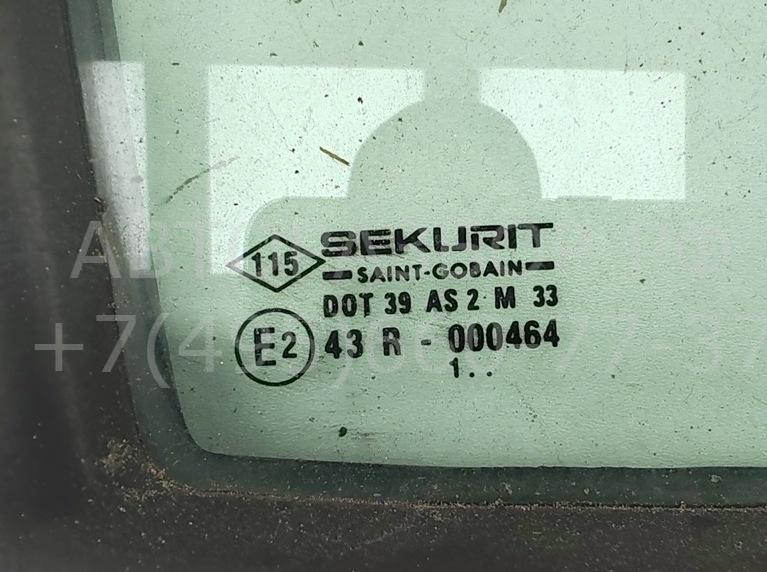 Стекло двери передней правой (форточка)