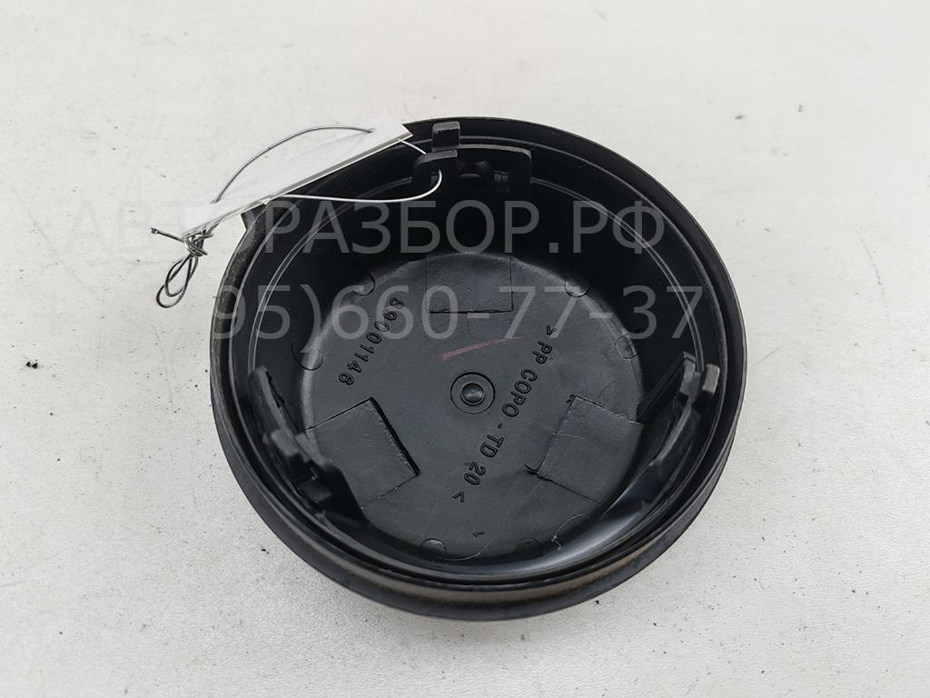 Крышка фары левой