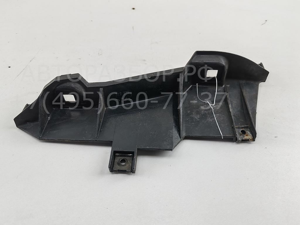 Крепеж фары