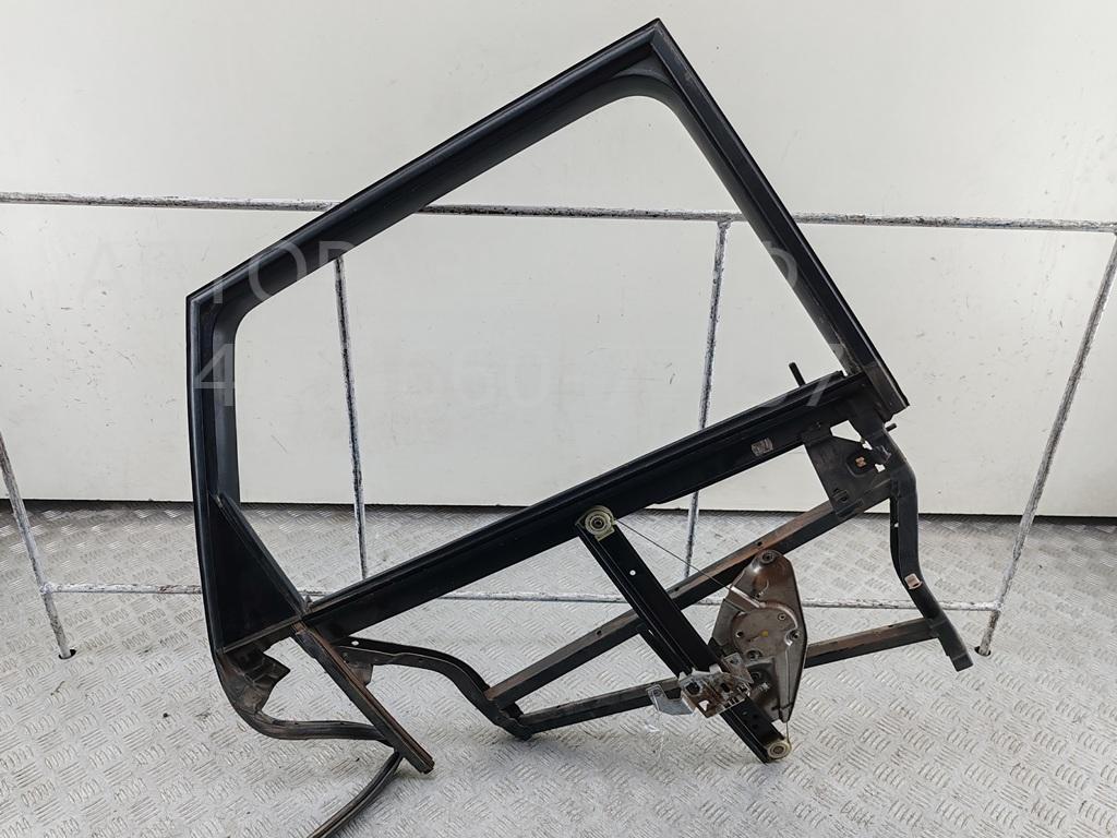 Стеклоподъемник электр. задний правый