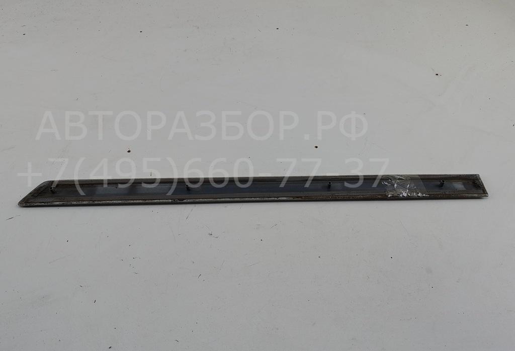 Накладка двери задней правой