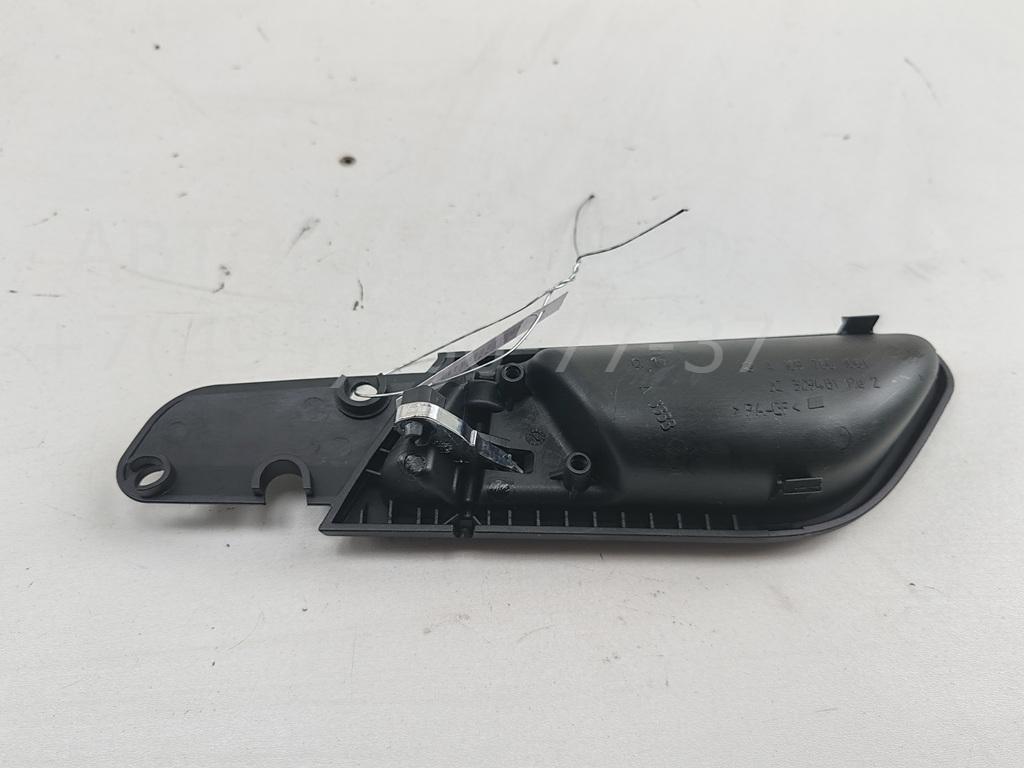 Ручка двери задней внутренняя правая