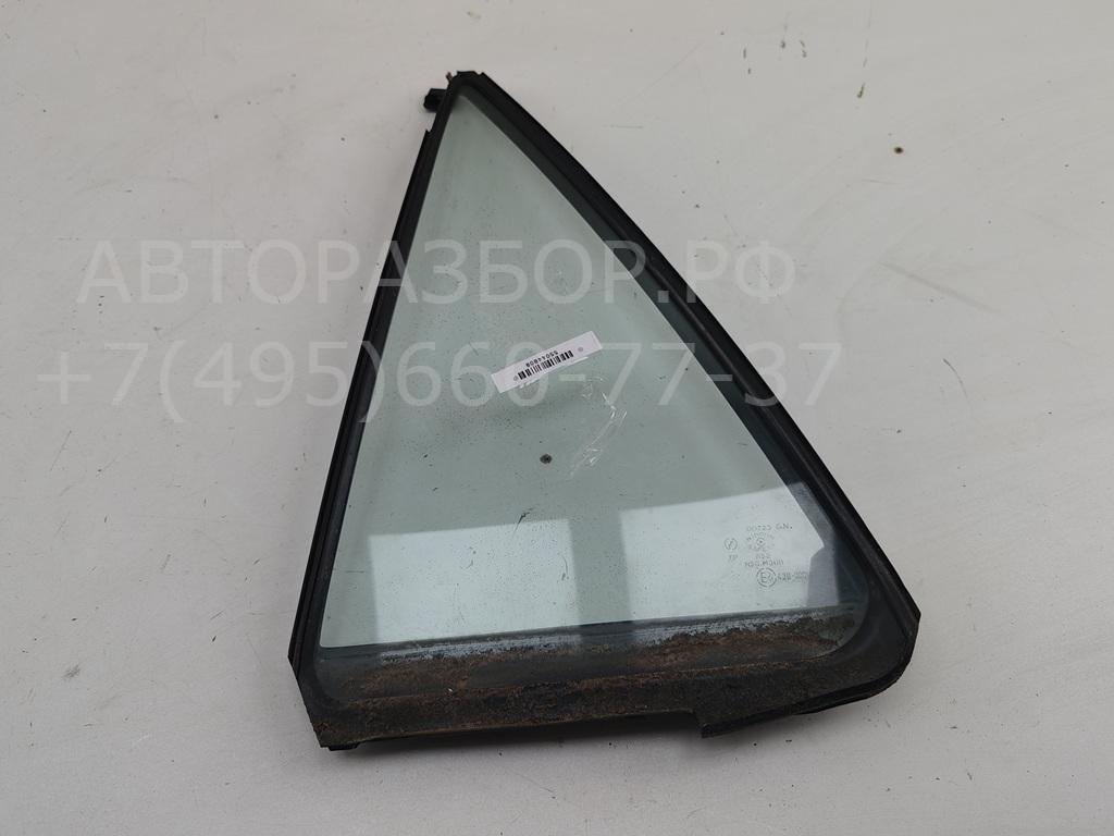 Стекло двери задней левой (форточка)