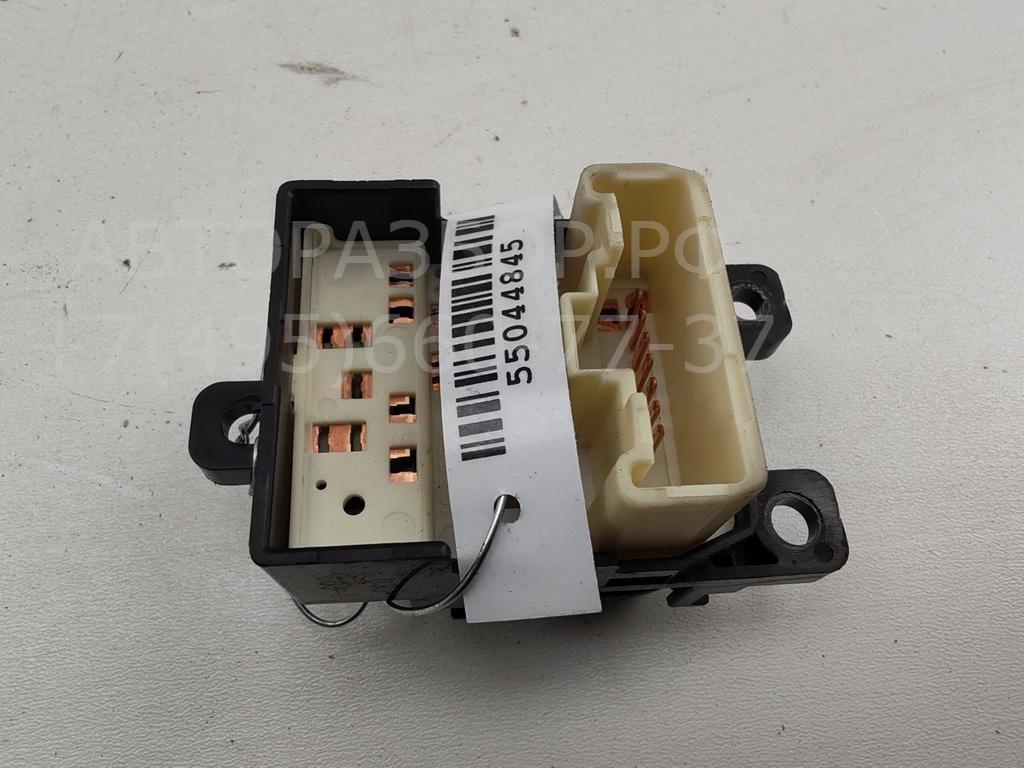 Кнопка регулировки зеркала