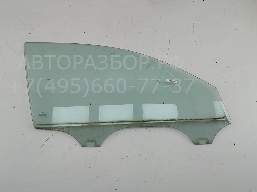 Стекло двери передней правой