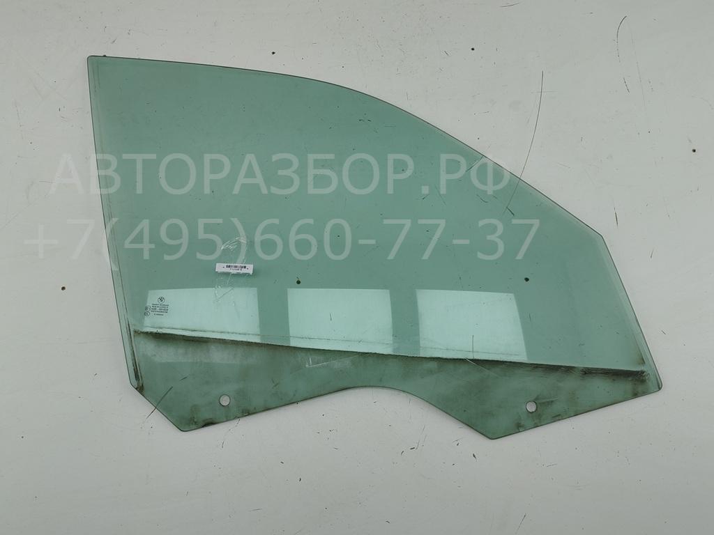 Стекло двери передней правой