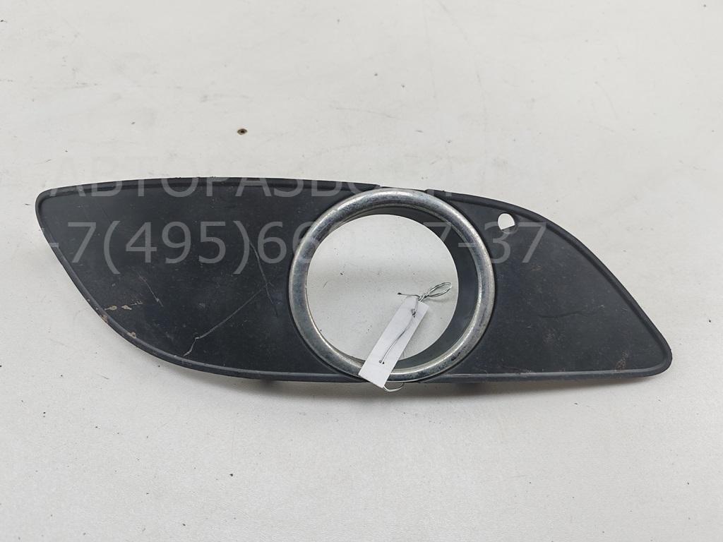 Рамка противотуманной фары правой