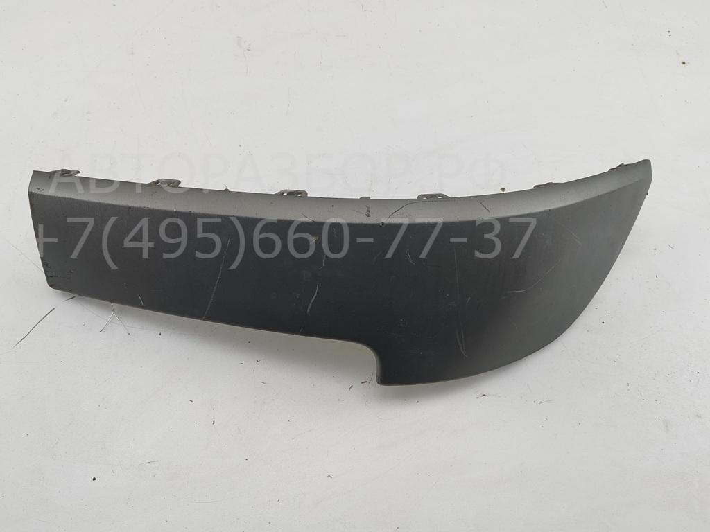 Молдинг переднего бампера левый
