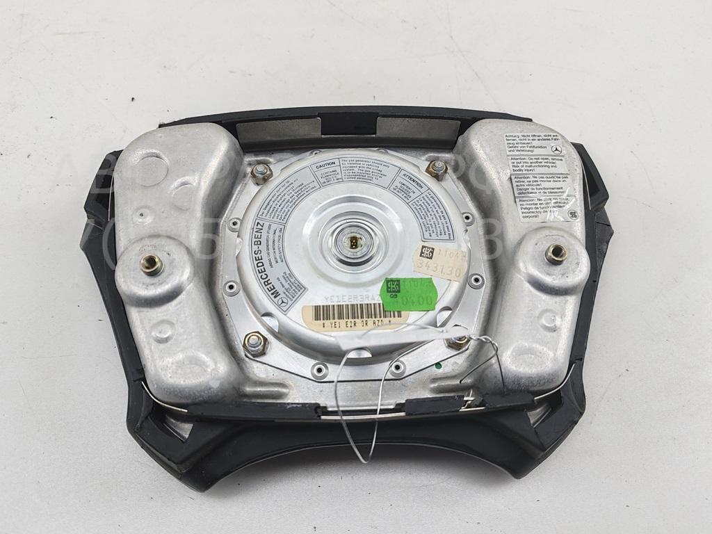 Подушка безопасности в рулевое колесо