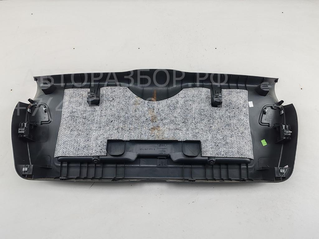 Обшивка крышки багажника