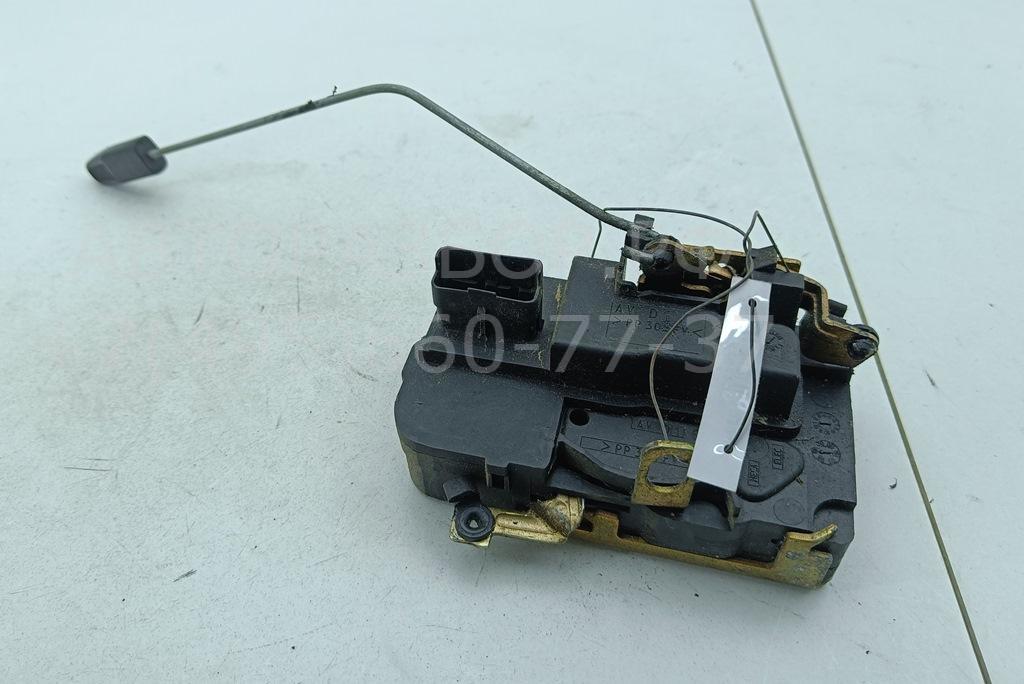 Замок двери передней правой