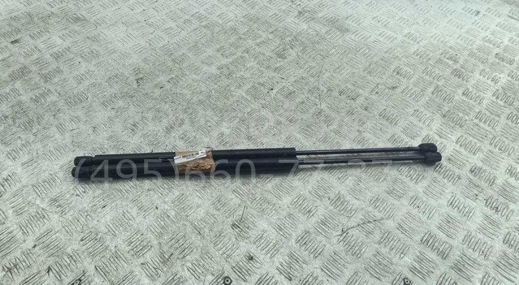 Амортизатор крышки багажника