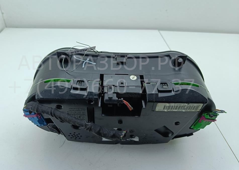 Панель приборов