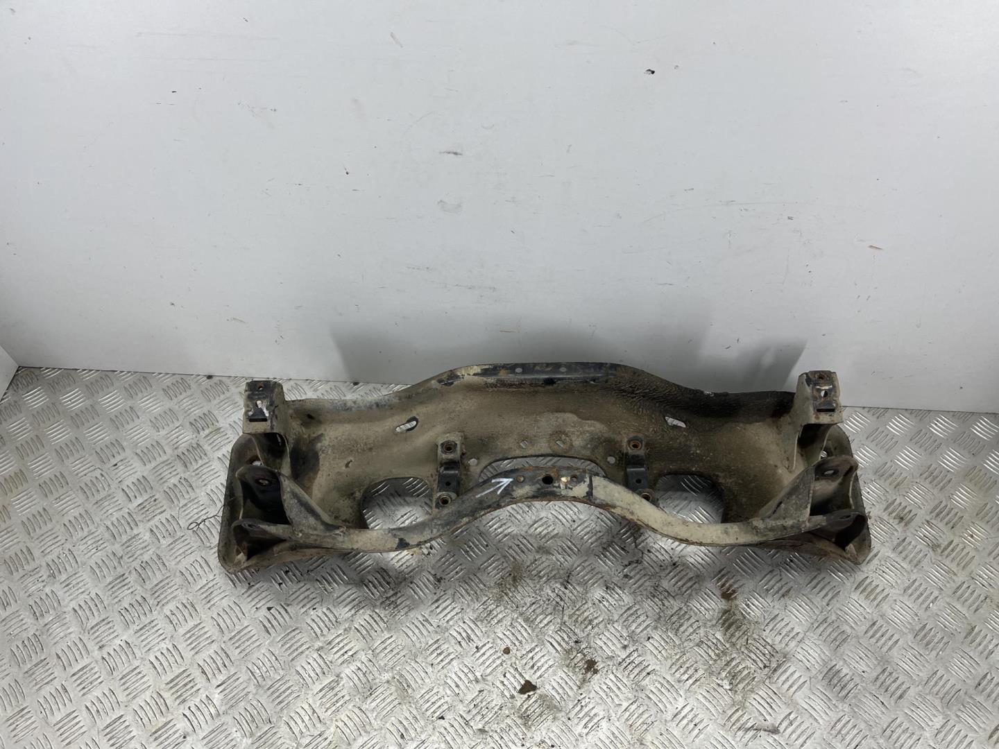 Балка подмоторная