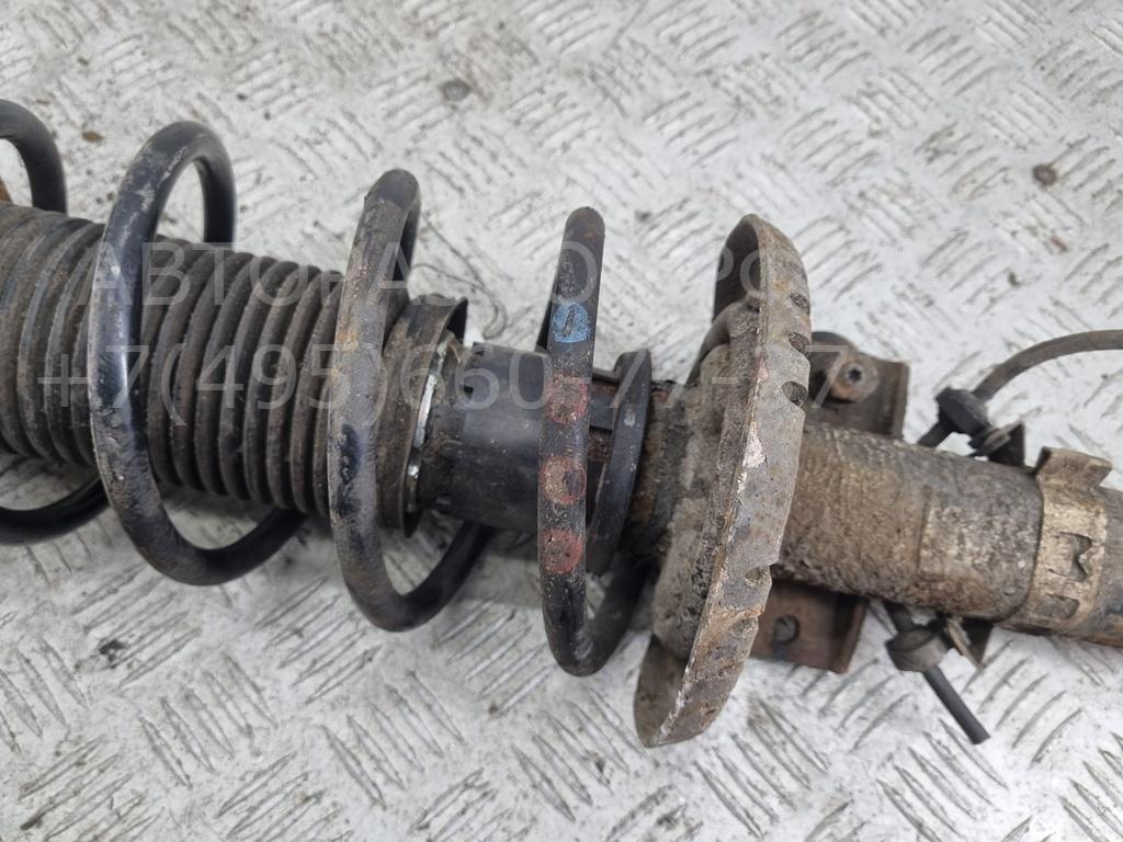 Амортизатор передний правый