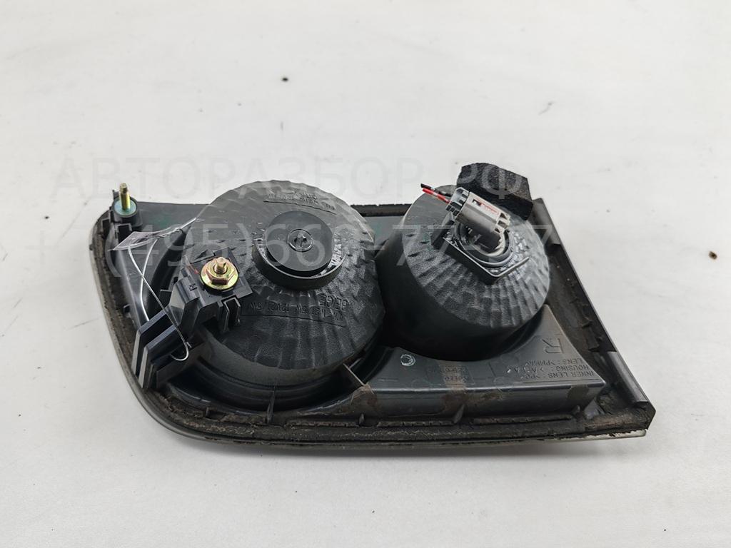 Фонарь задний внутренний правый