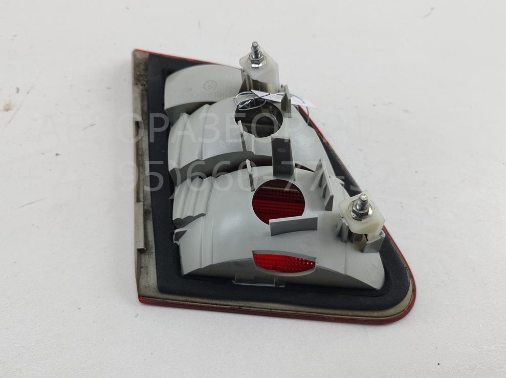 Фонарь задний внутренний правый