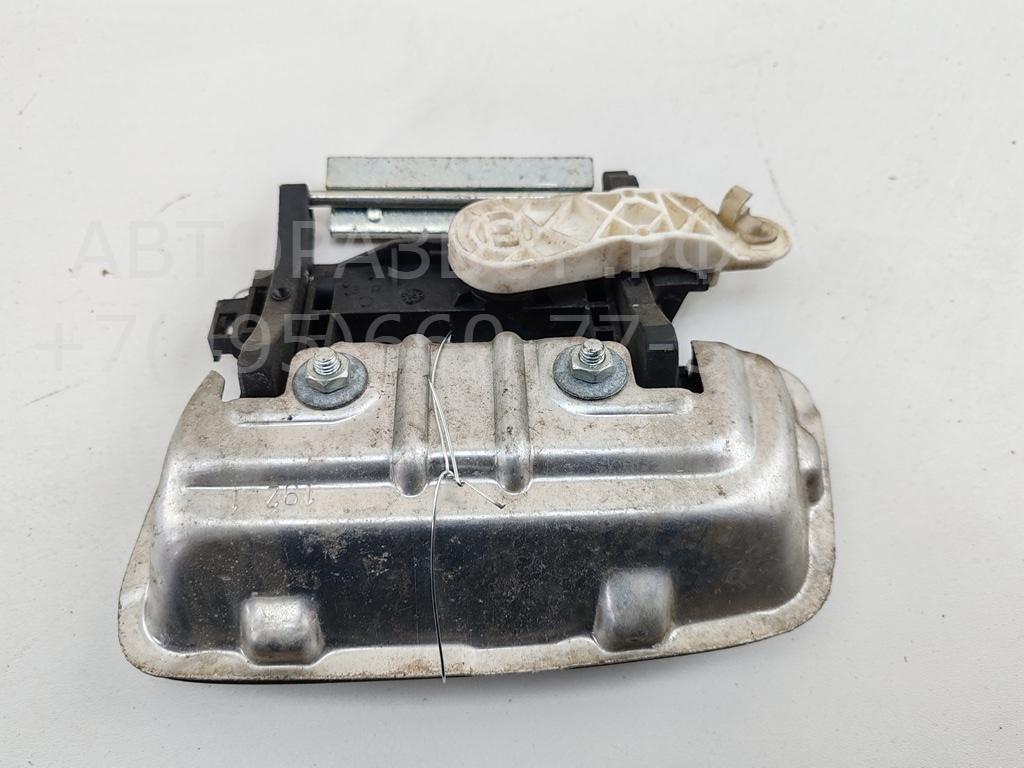 Ручка двери передней наружная правая