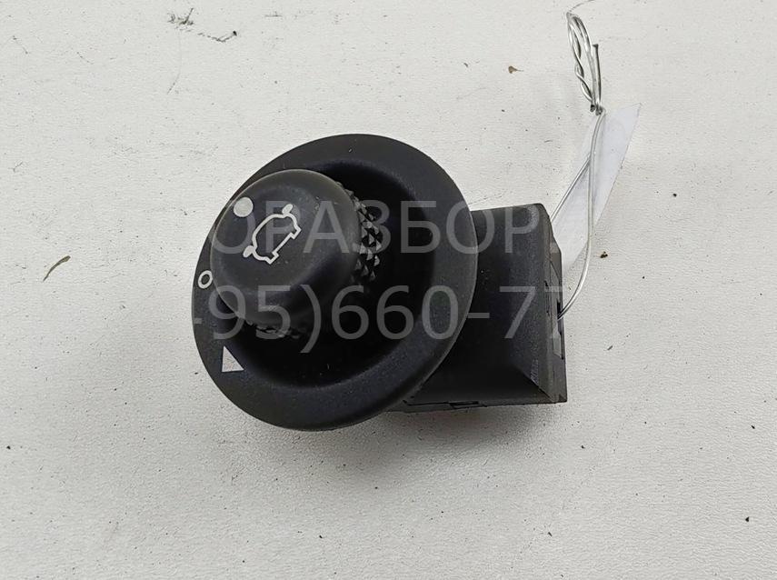 Кнопка регулировки зеркала