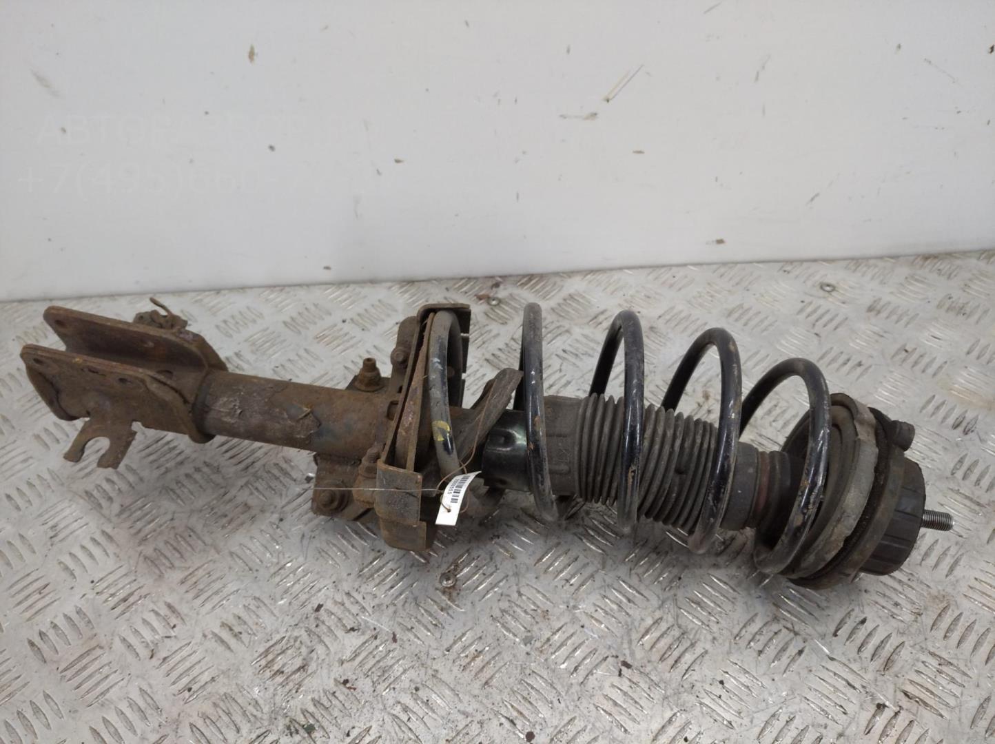 Амортизатор передний правый