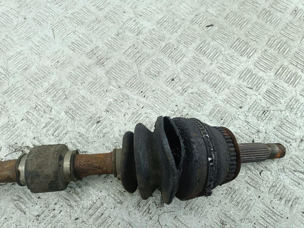 Полуось передняя левая