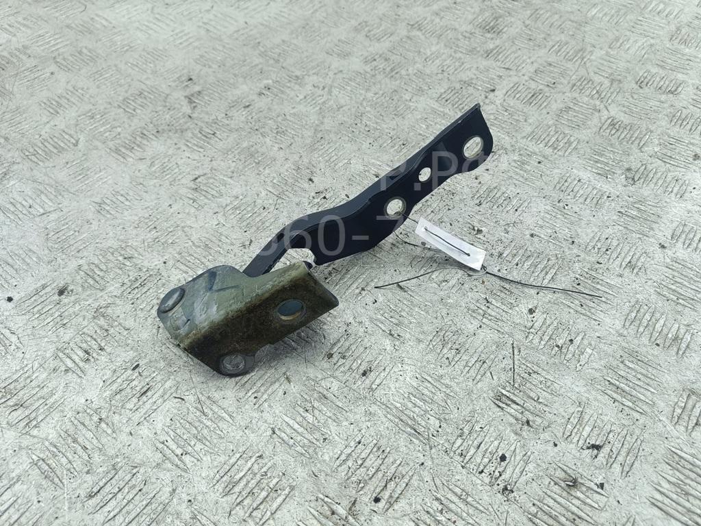 Петля капота правая