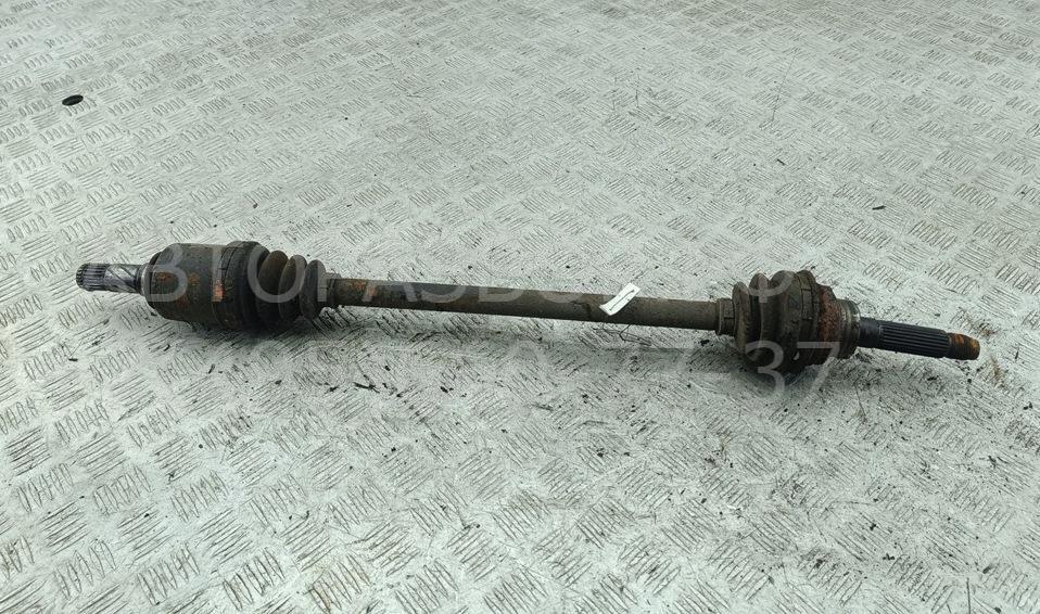 Полуось задняя