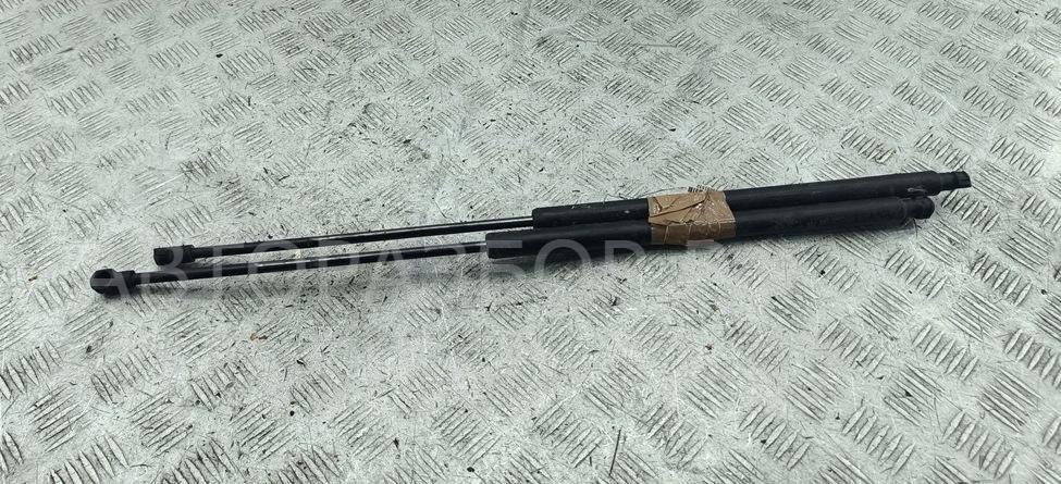 Амортизатор крышки багажника