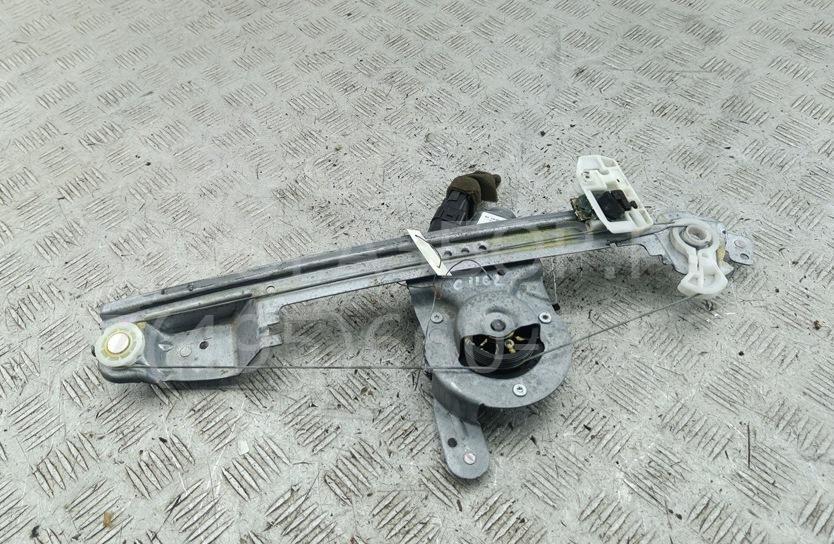 Стеклоподъемник электр. задний левый