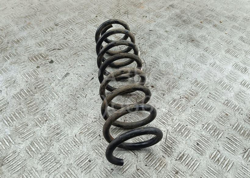 Пружина задняя
