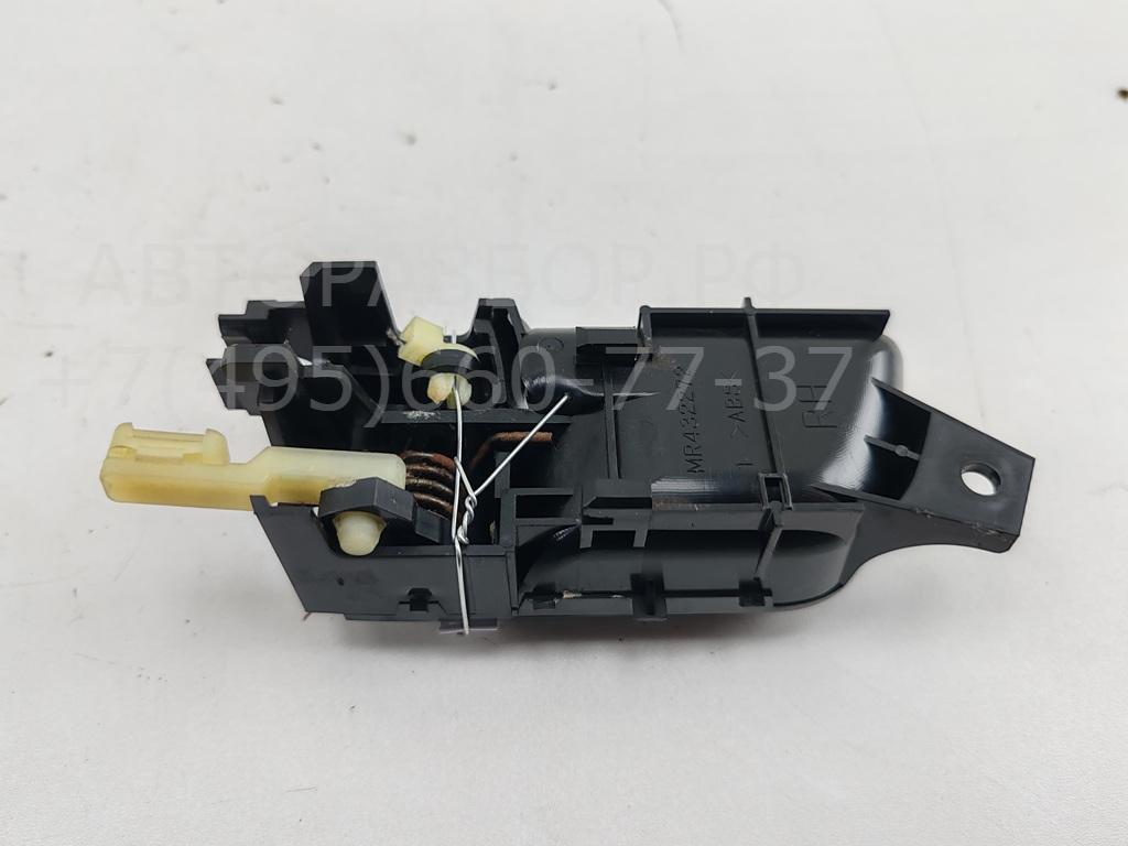 Ручка двери передней внутренняя правая