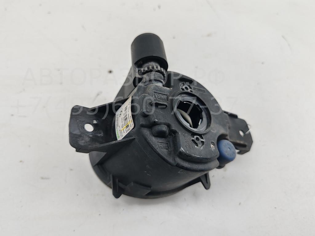 Фара противотуманная правая