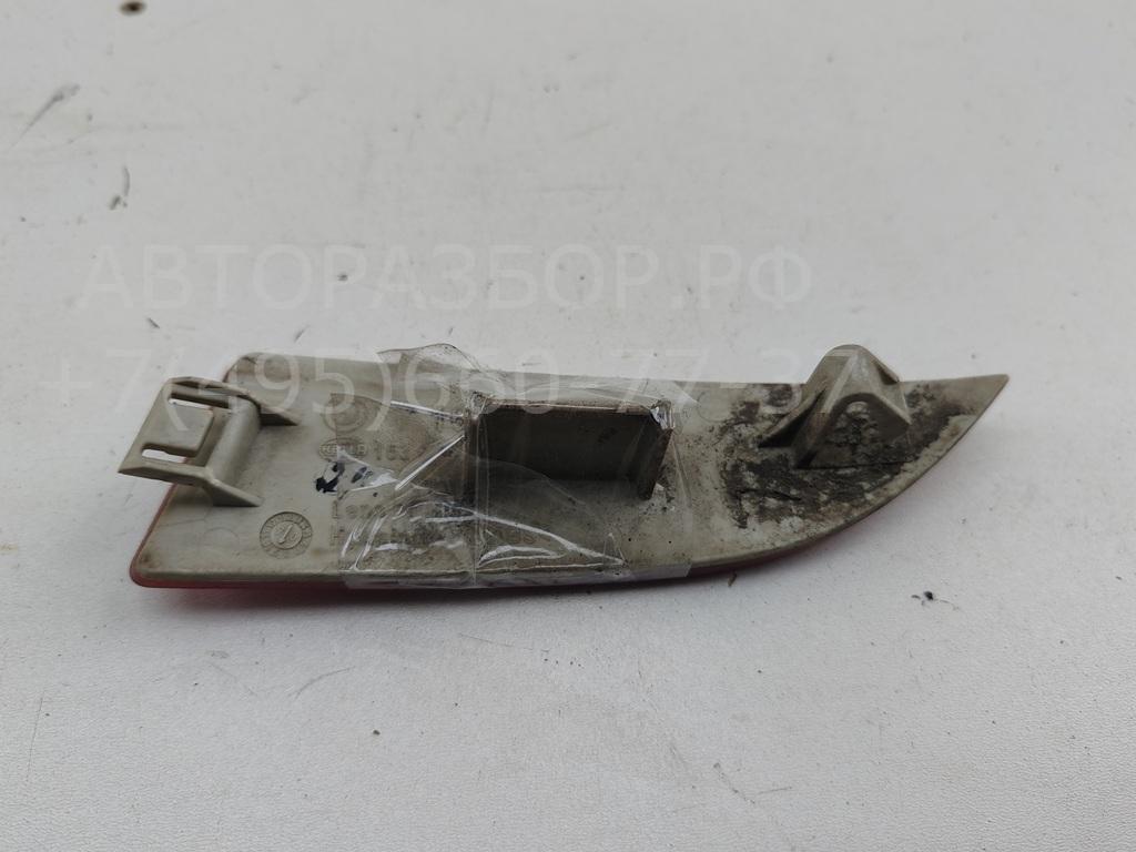 Отражатель в бампер задний левый