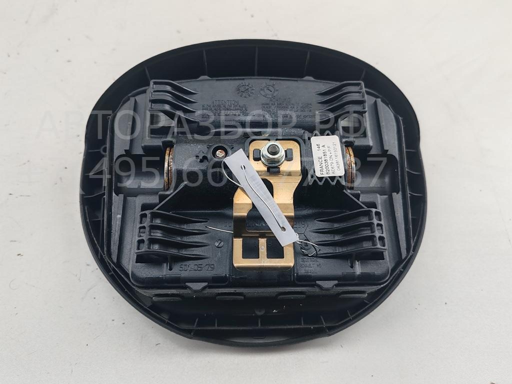 Подушка безопасности в рулевое колесо