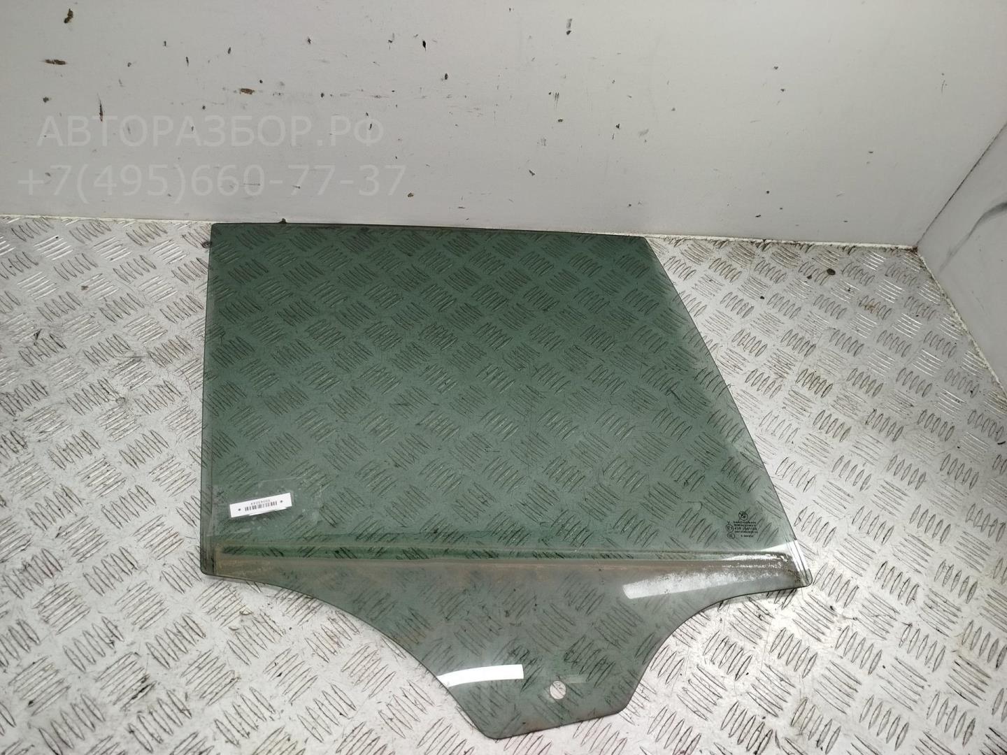 Стекло двери задней правой