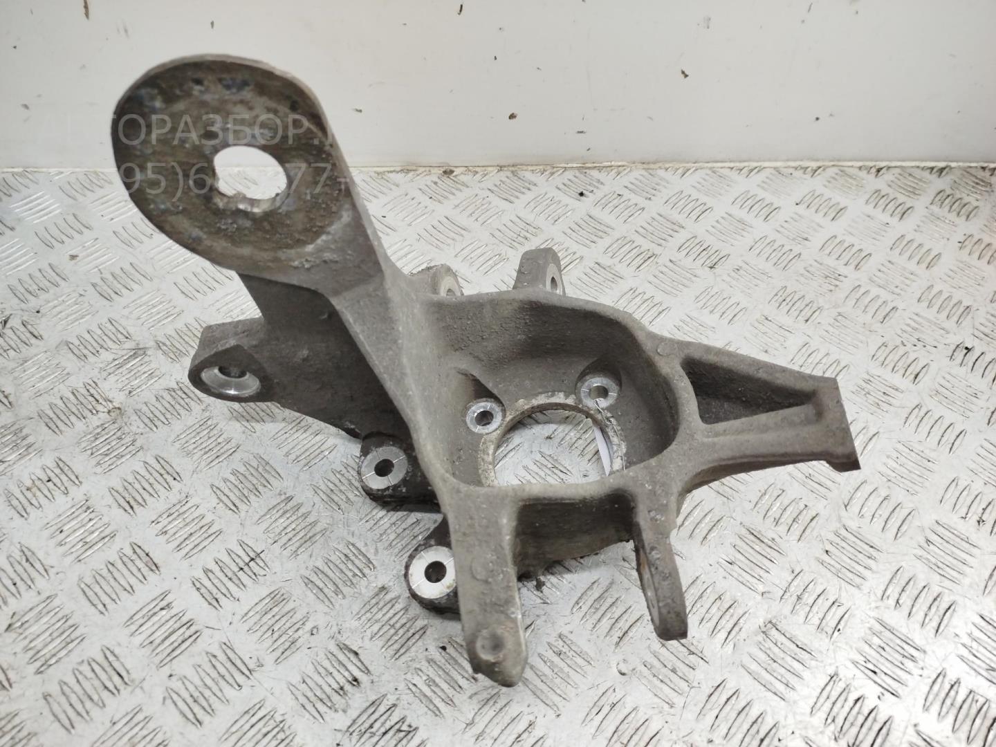 Кулак поворотный задний правый