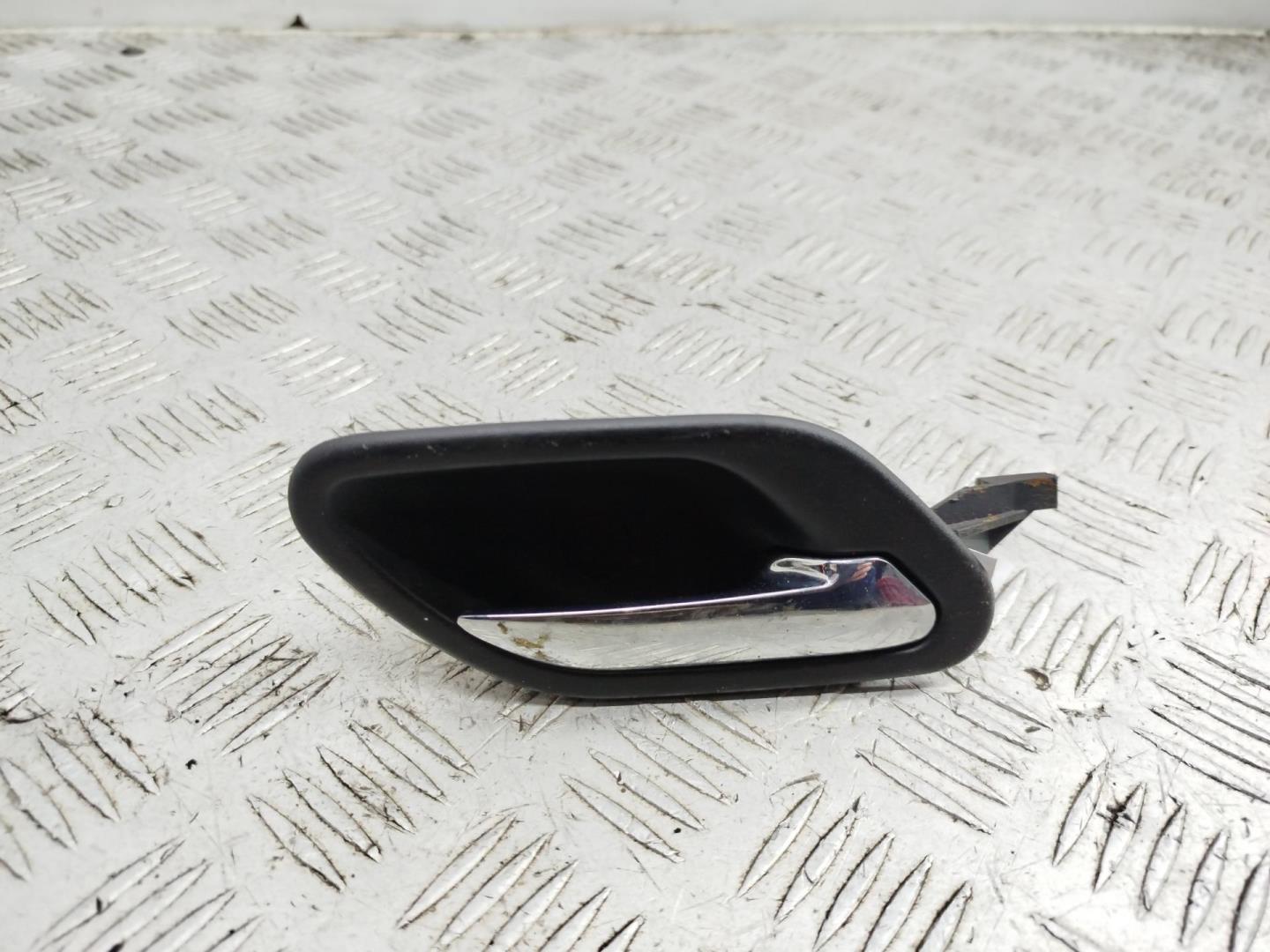 Ручка двери передней внутренняя правая