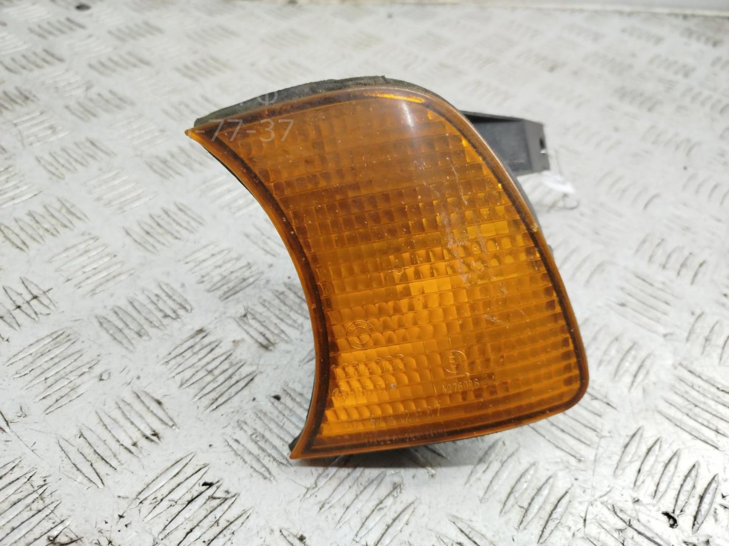 Указатель поворота левый