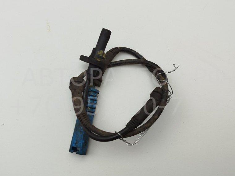 Датчик ABS передний