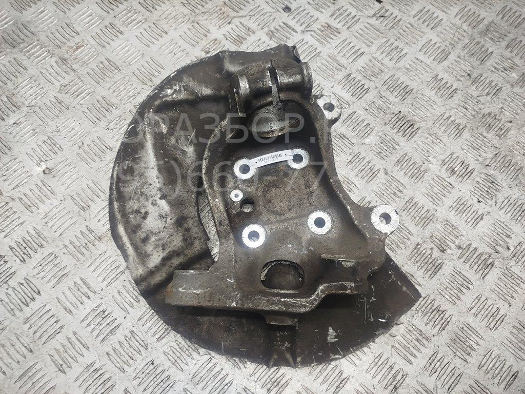 Кулак поворотный передний правый