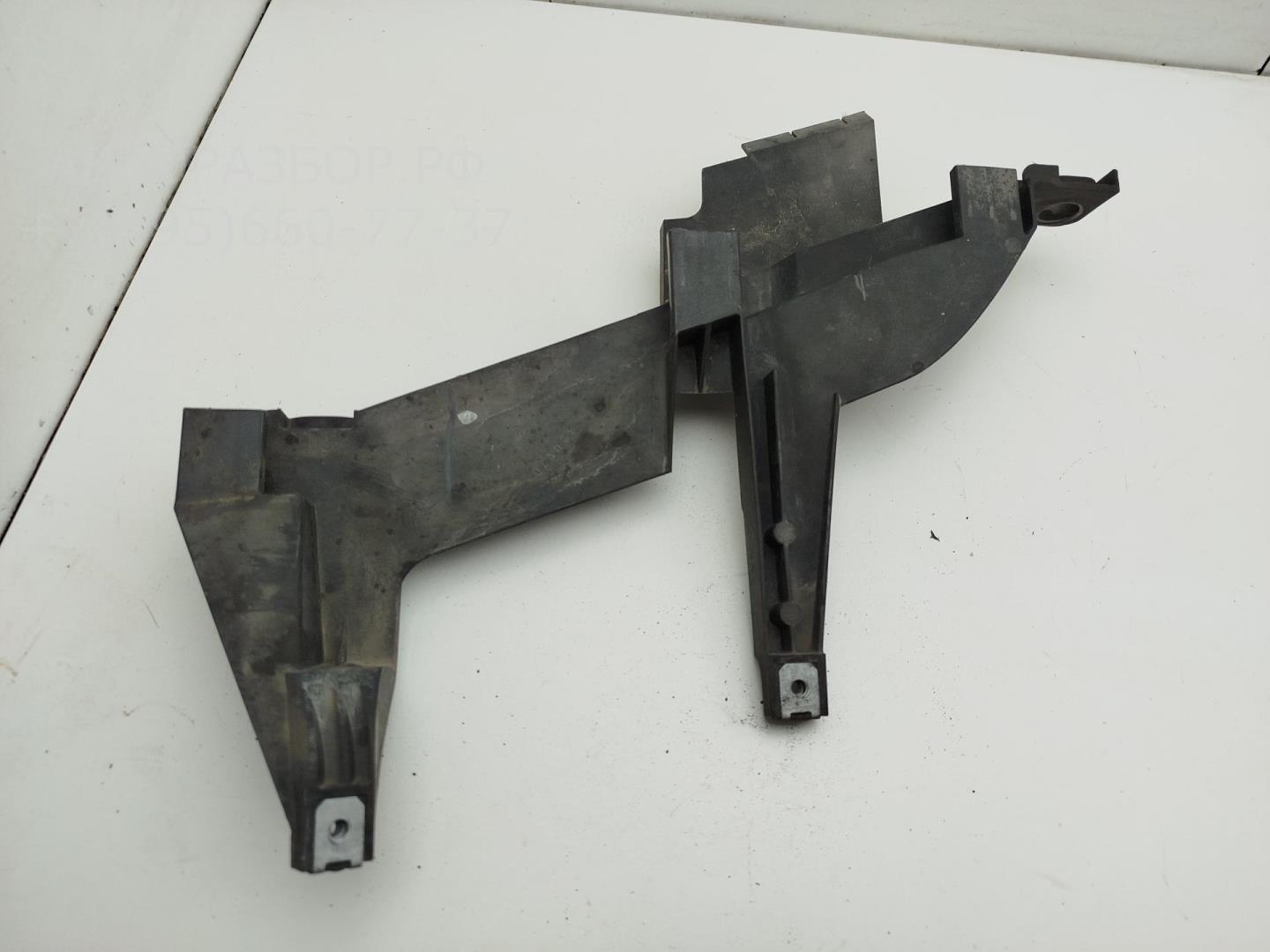 Крепеж фары