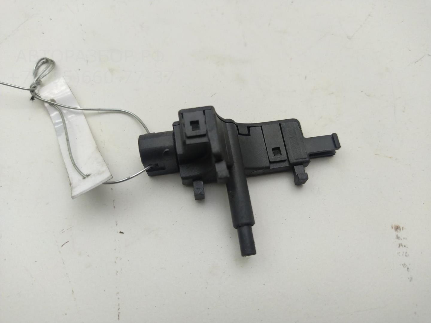 Датчик включения заднего хода